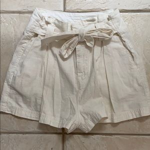 BRAND NEW FREE PEOPLE LINEN SHORTS